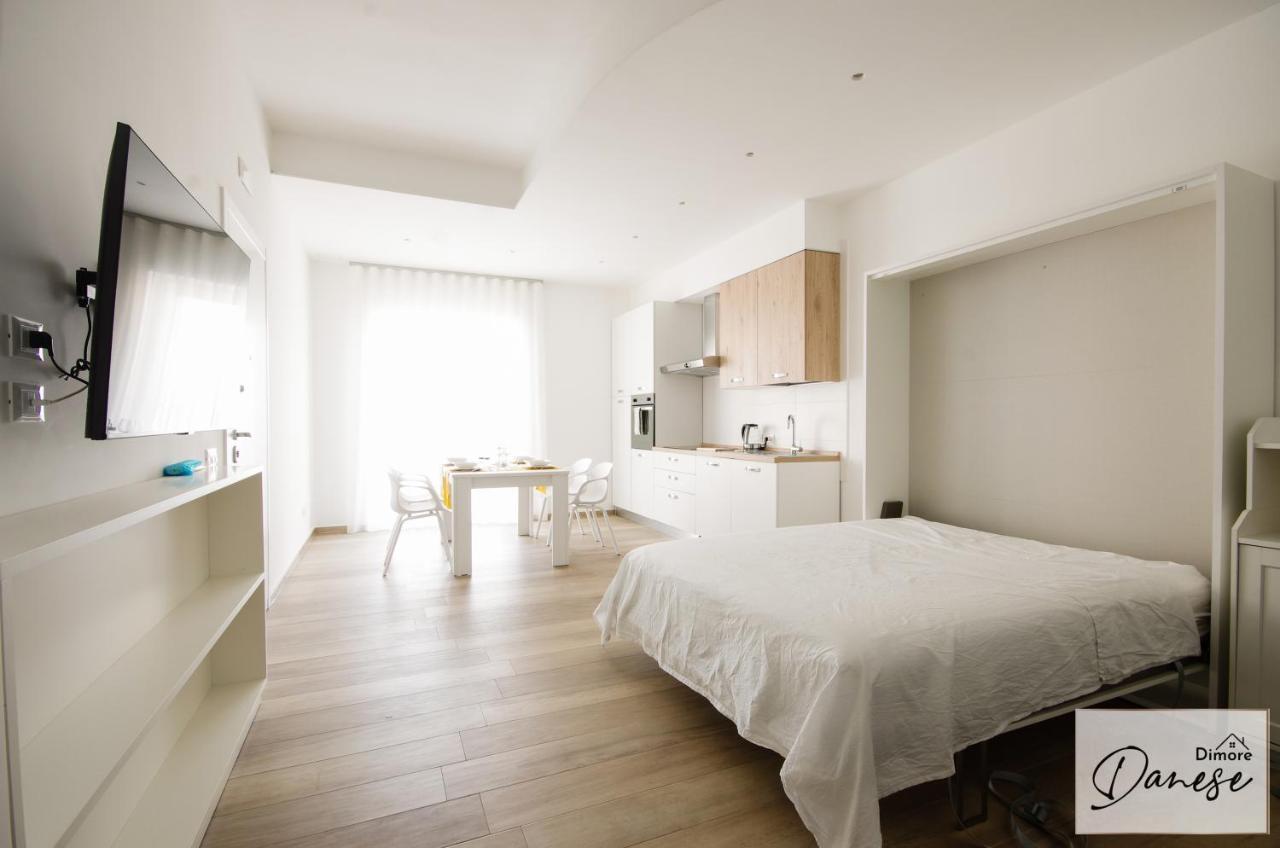 Dimore Danese Apartment Monopoli Bagian luar foto